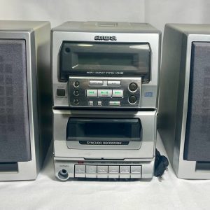 Micro compact system Aiwa LCX-133 vista frontal con parlantes - PetoRetro