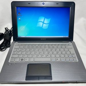 Sony VAIO PCG-21211U vista frontal abierto escritorio - PetoRetro